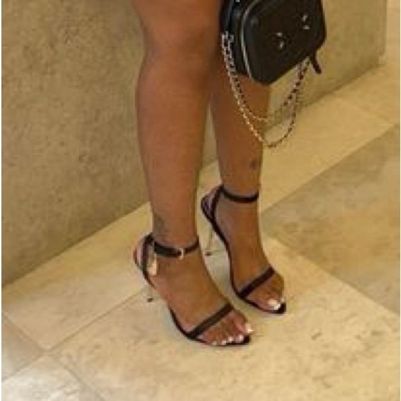 Tom Ford Lock Heels - Picture 2 of 2